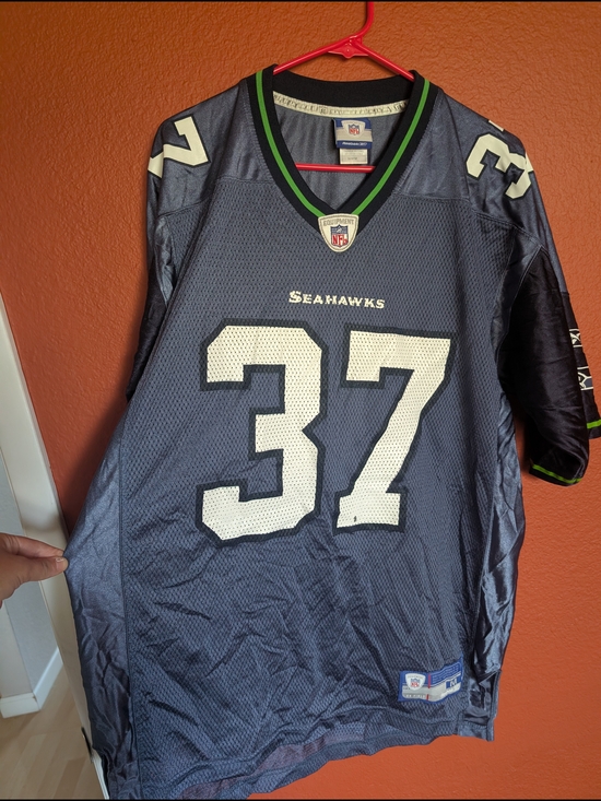 Reebok Other - Vintage Y2K Reebok Seattle Seahawks Shaun Alexander #37 Jersey - Men's Medium